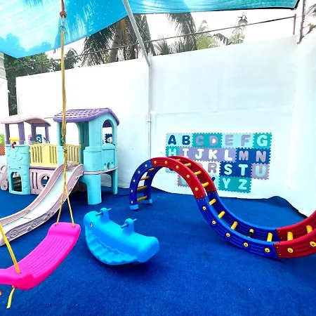 Issa\'S Haven Resort