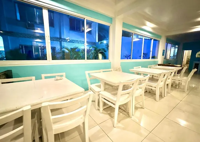 Issa's Haven Hotel Look (Oslob)