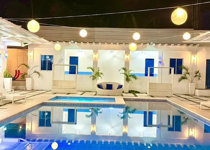 Hotel Issa's Haven
